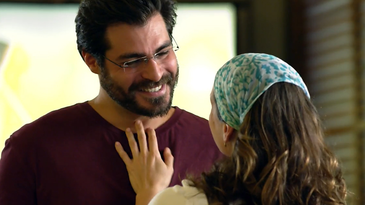 Lúcio (Thiago Lacerda) e Laura (Vanessa Loes) em A Vida da Gente