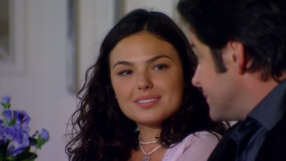 Marcela (Isis Valverde) e Ariclenes (Murilo Benício) em Ti-ti-ti