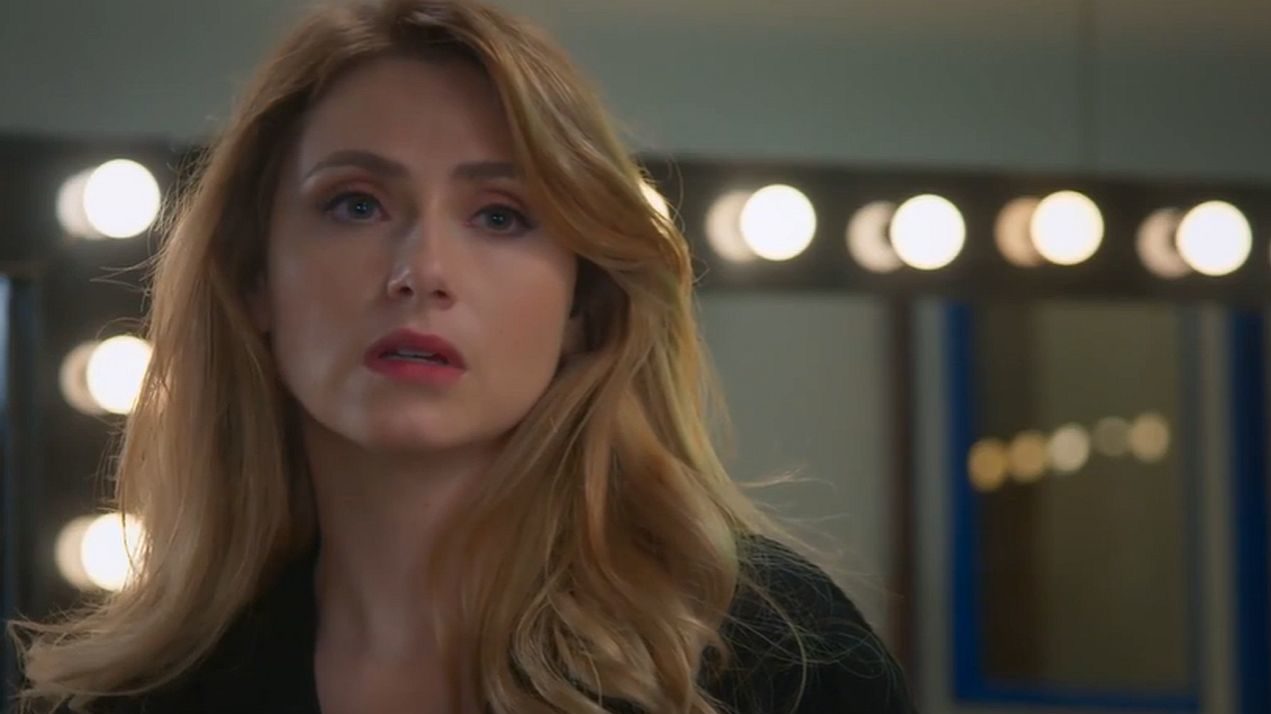 Petra (Bruna Guerin) em Salve-se Quem Puder
