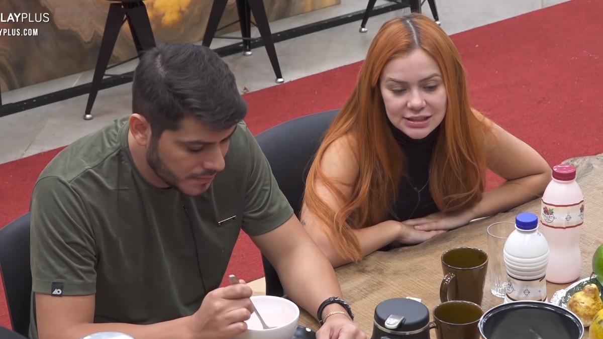 Yugnir e Mirela Janis no Power Couple