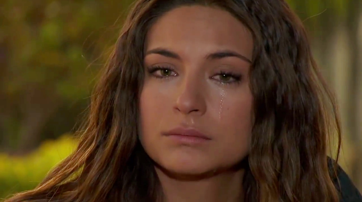 Ana Brenda Contreras (Maricruz) em cena de Coração Indomável (Reprodução: Televisa S.A.)