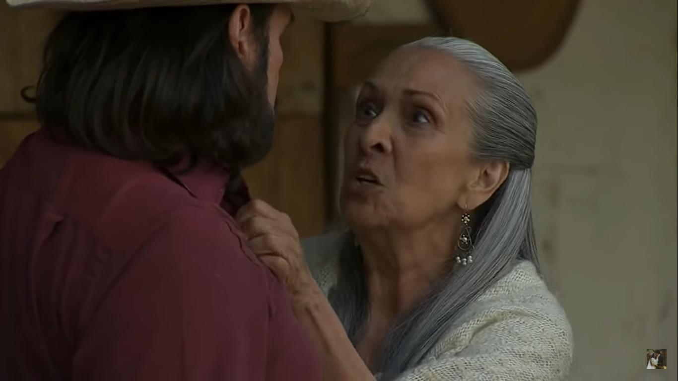 Eusébio (Carlos Cámara Jr.) e Santa (Marina Marín) em Coração Indomável (Reprodução/YouTube)