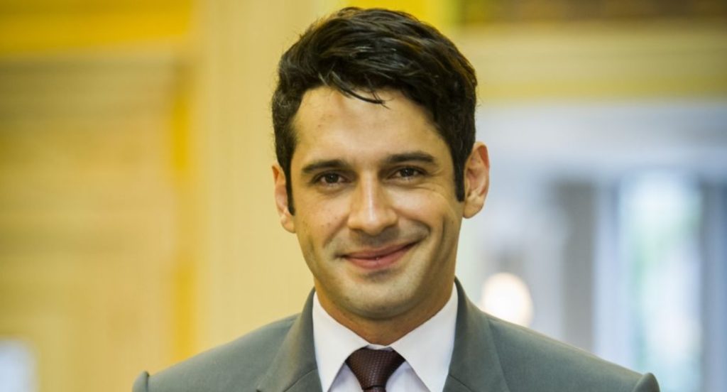 Agnaldo (João Baldasserini) de Pega Pega