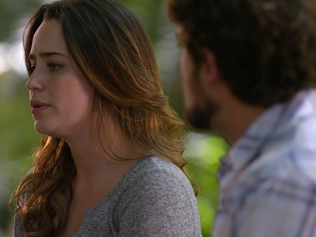 Ana conversa com Rodrigo em A Vida da Gente (Reprodução - Globo)