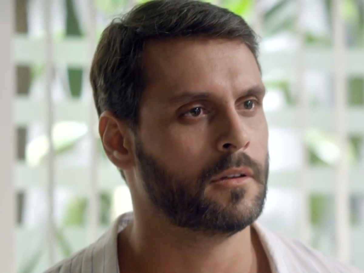 Antonio (Felipe Cunha) em Topíssima