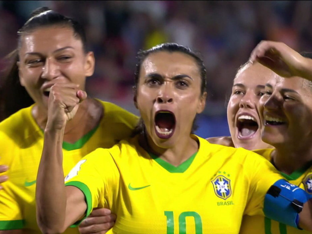 Brasil vence a China em estreia nas Olímpiadas