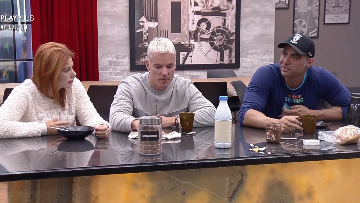 Deborah, Bruno e JP Mantovani no Power Couple