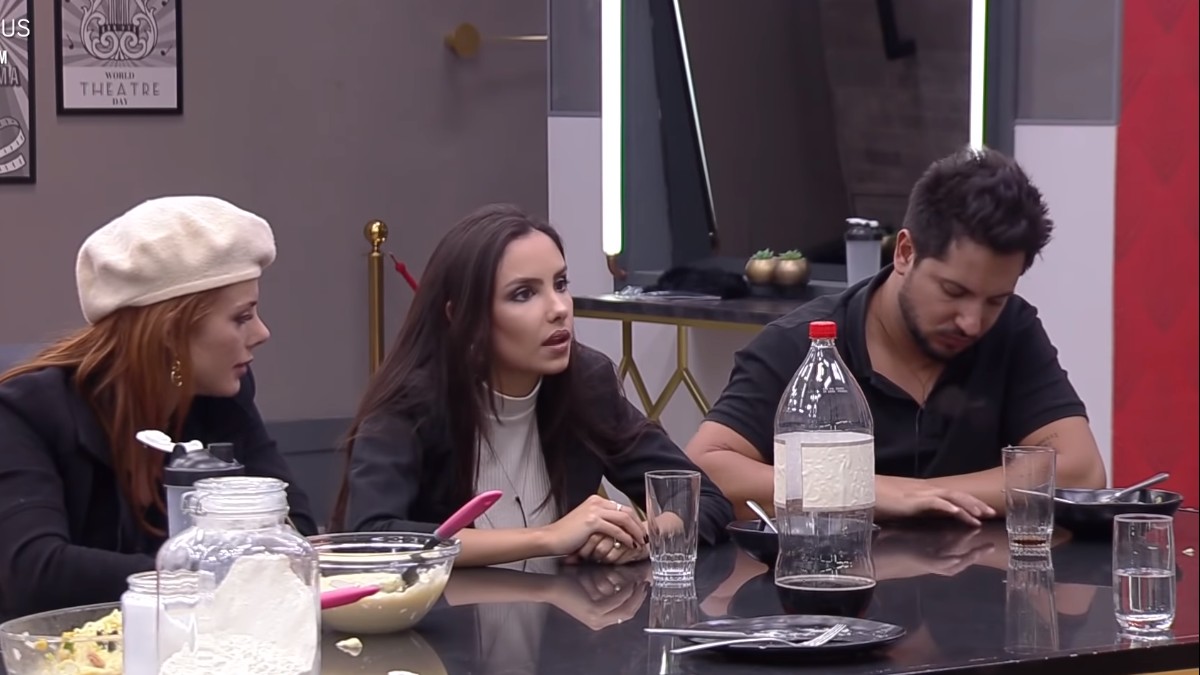 Deborah, Geórgia e Thiago no Power Couple