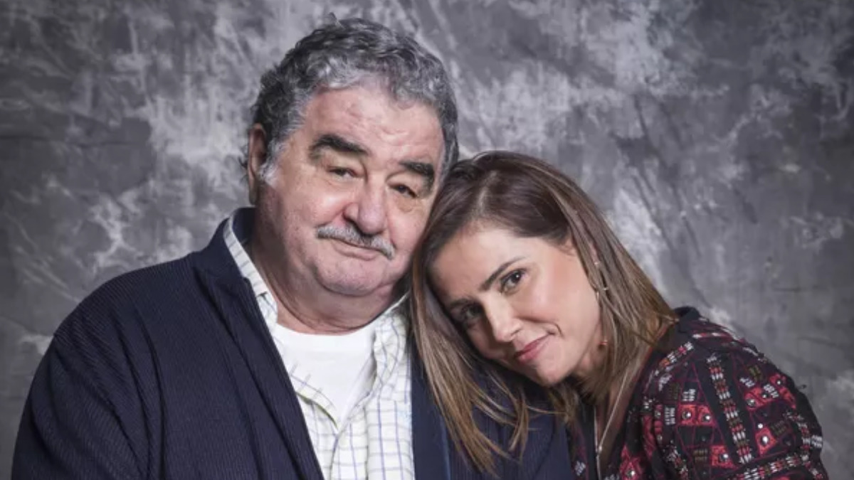 Ignácio (Otávio Augusto) e Alexia (Deborah Secco) em Salve-se Quem Puder (Reprodução/Globo)