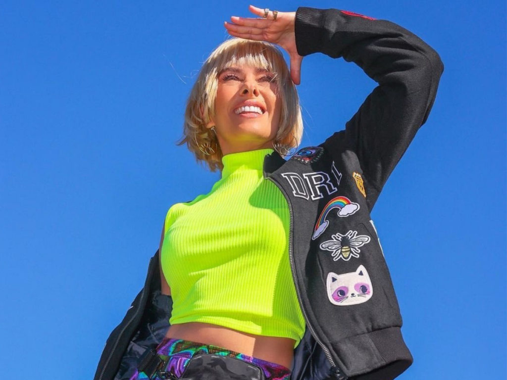 Adriane Galisteu é comparada a He-Man (Reprodução/Record TV)