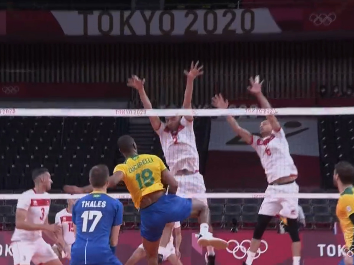 Vôlei masculino do Brasil na Olimpíada de Tóquio (Reprodução/Globo)