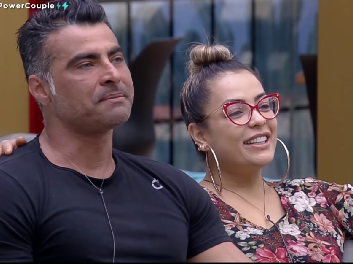 Li Martins e Deborah no Power Couple