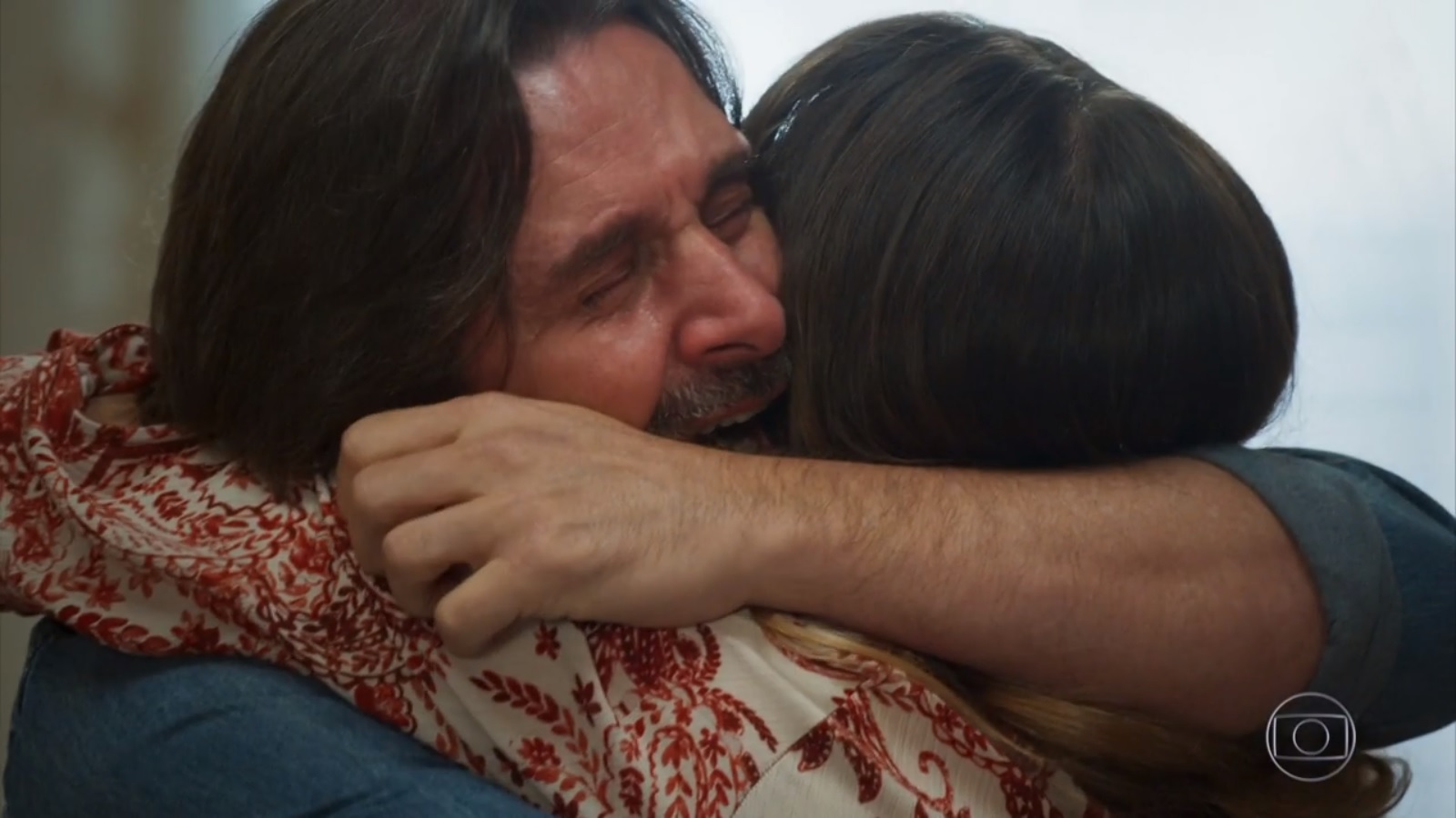 Mario (Murilo Rosa) e Luna (Juliana Paiva) de Salve-se Quem Puder