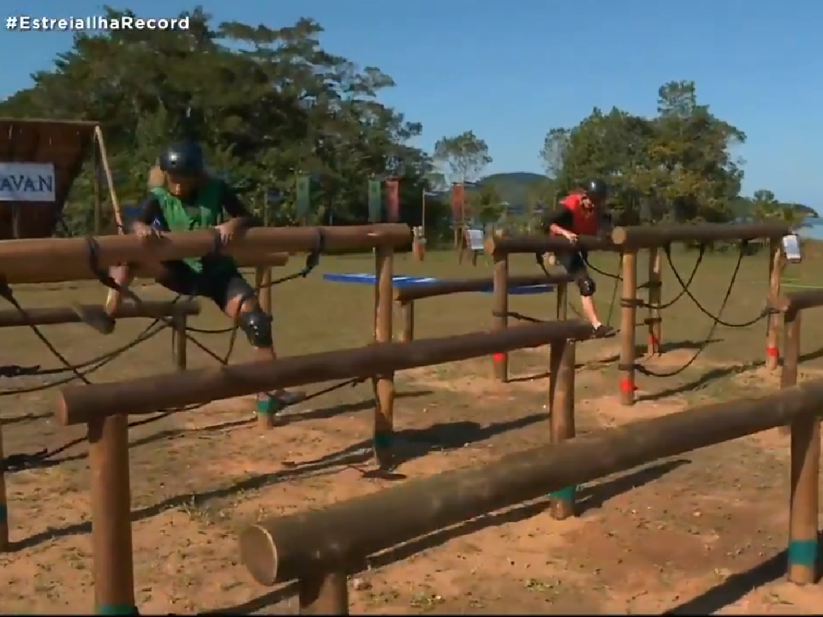 Nanah e Laura disputam a primeira prova na Ilha Record