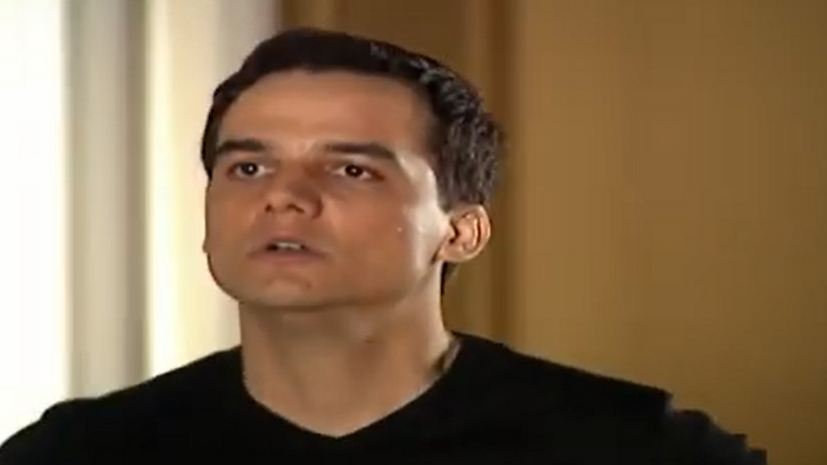 Wagner Moura é Olavo em Paraíso Tropical (Reprodução / Viva)