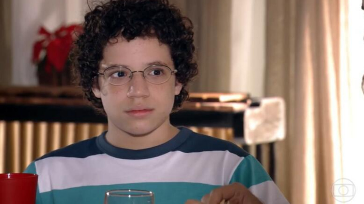 Victor como Francisco em A Vida da Gente (Reprodução/Globo)