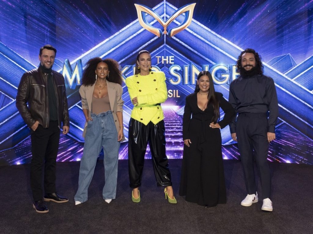 Rodrigo Lombardi, Taís Araujo, Ivete Sangalo, Simone e Eduardo Sterblitch, jurados e apresentadora do The Masked Singer Brasil