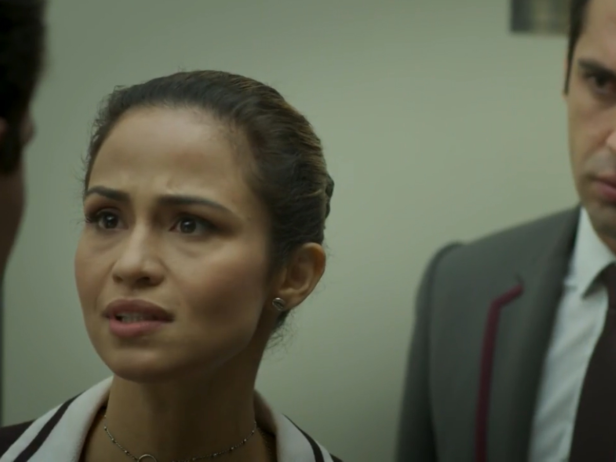 Sandra Helena (Nanda Costa) e Agnaldo (João Baldasserini) em Pega Pega