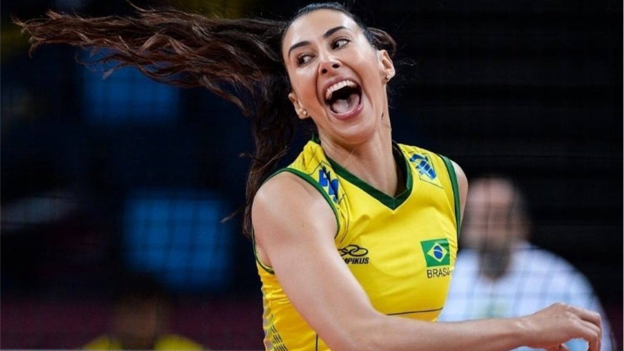 A jogadora de vôlei Sheilla Castro (Reprodução/Facebook)'
