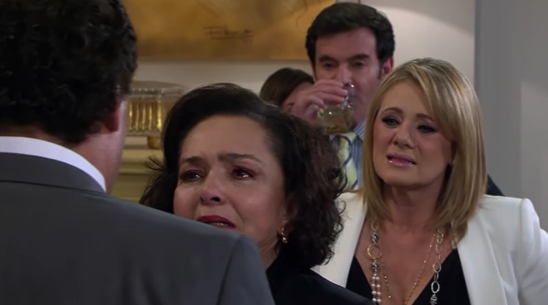Candelária em Amores Verdadeiros (Reprodução: Televisa S.A.)
