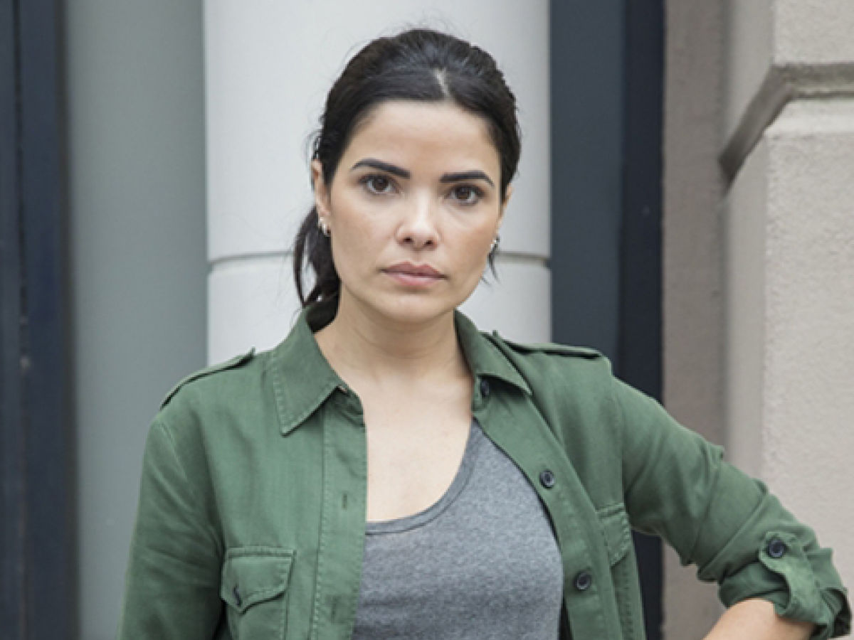 Antônia (Vanessa Giácomo), de Pega Pega
