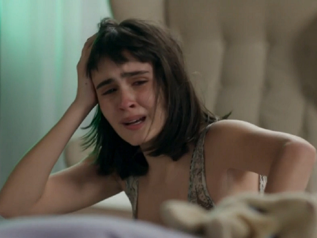 Bebeth (Valentina Herszage) em Pega Pega
