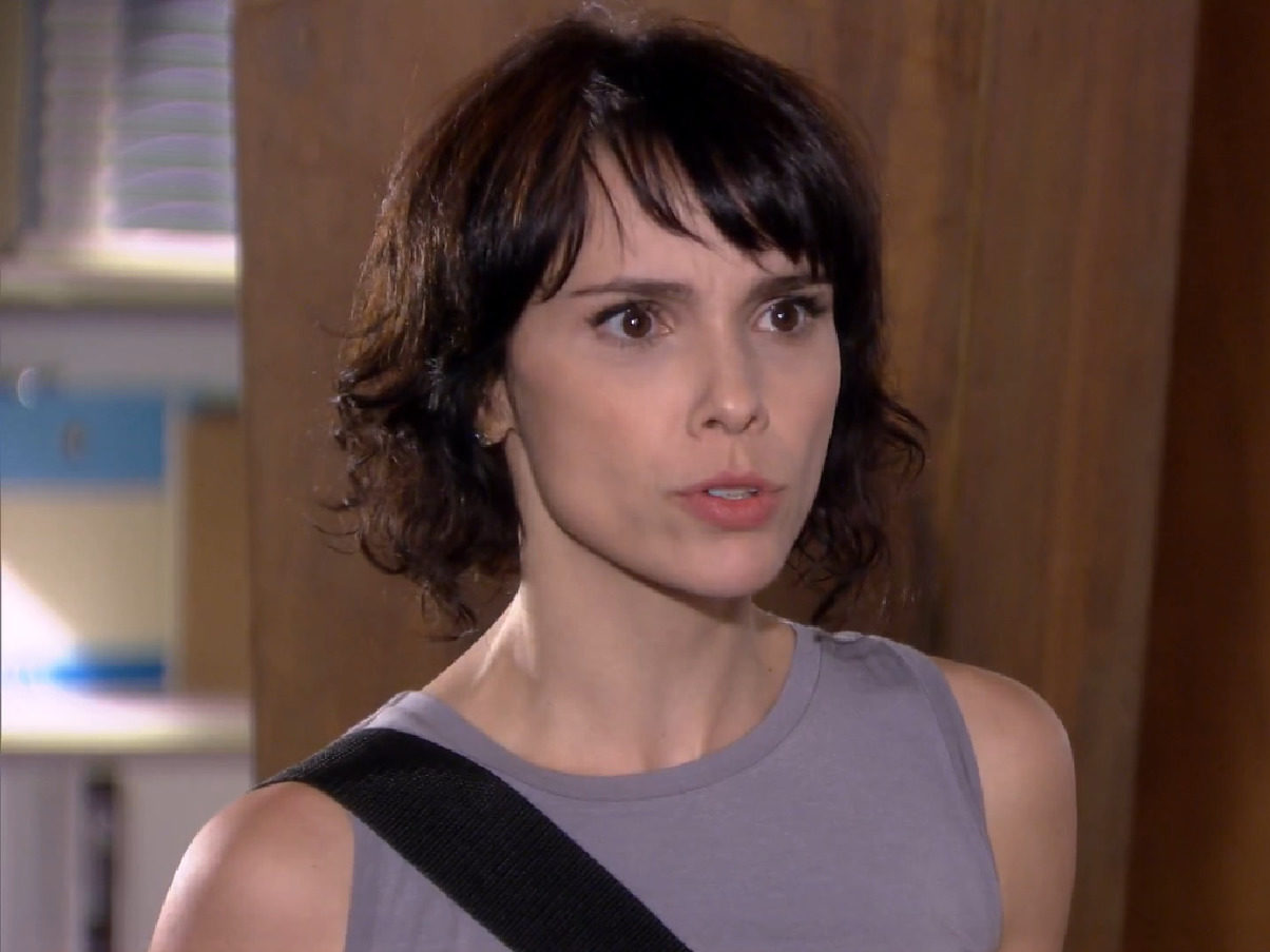 Isabel (Débora Falabella) em Ti-Ti-Ti (Reprodução/Globoplay)
