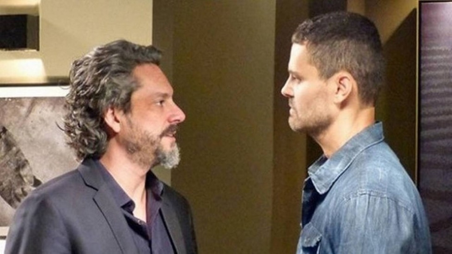 José Alfredo (Alexandre Nero) e Maurílio (Carmo Dalla Vecchia) em Império (Reprodução/Globo)