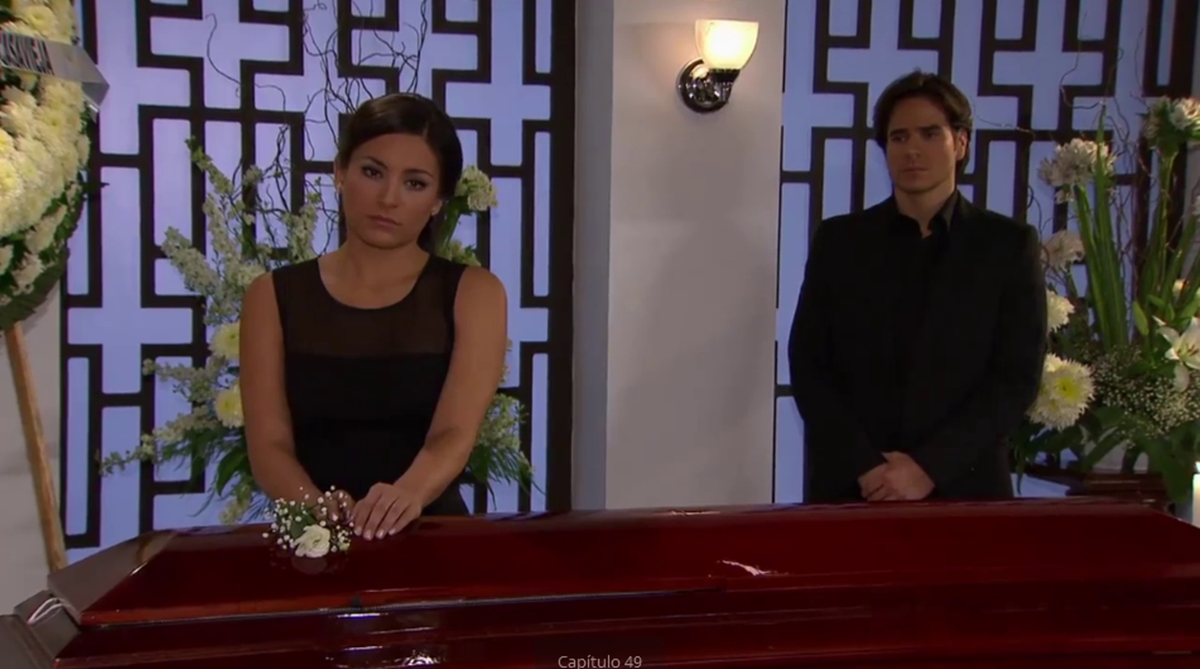 Maria Alessandra (Ana Brenda Contreras) e Otávio (Daniel Arenas ) em cena de Coração Indomável (Reprodução: Televisa S.A.)