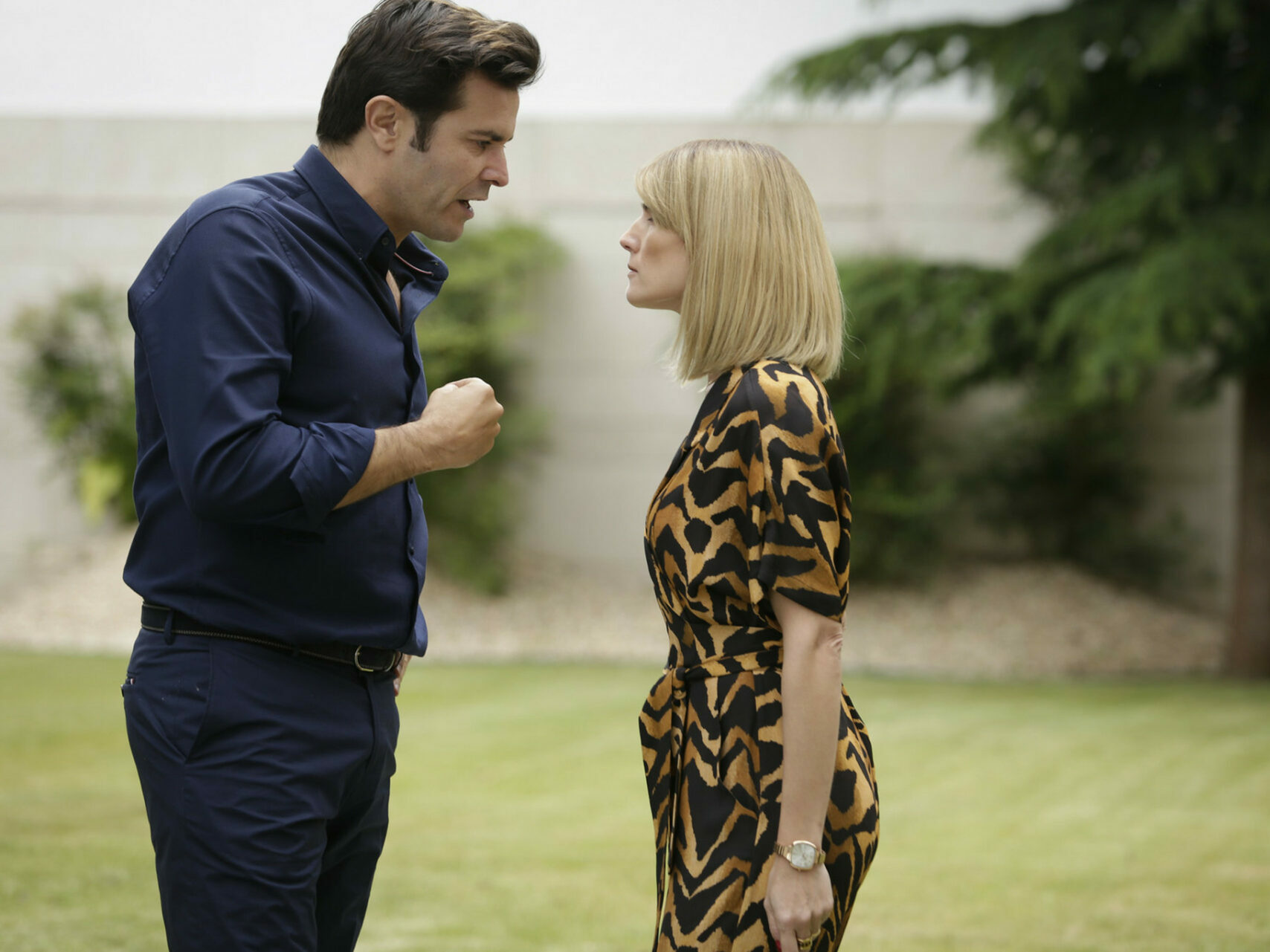 Félix (Albano Jerónimo) e Verónica (Sandra Barata Belo) em Nazaré