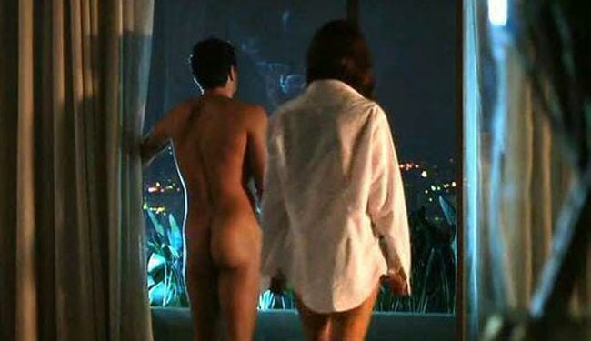 Rodrigo Lombardi mostra o bumbum em Verdades Secretas