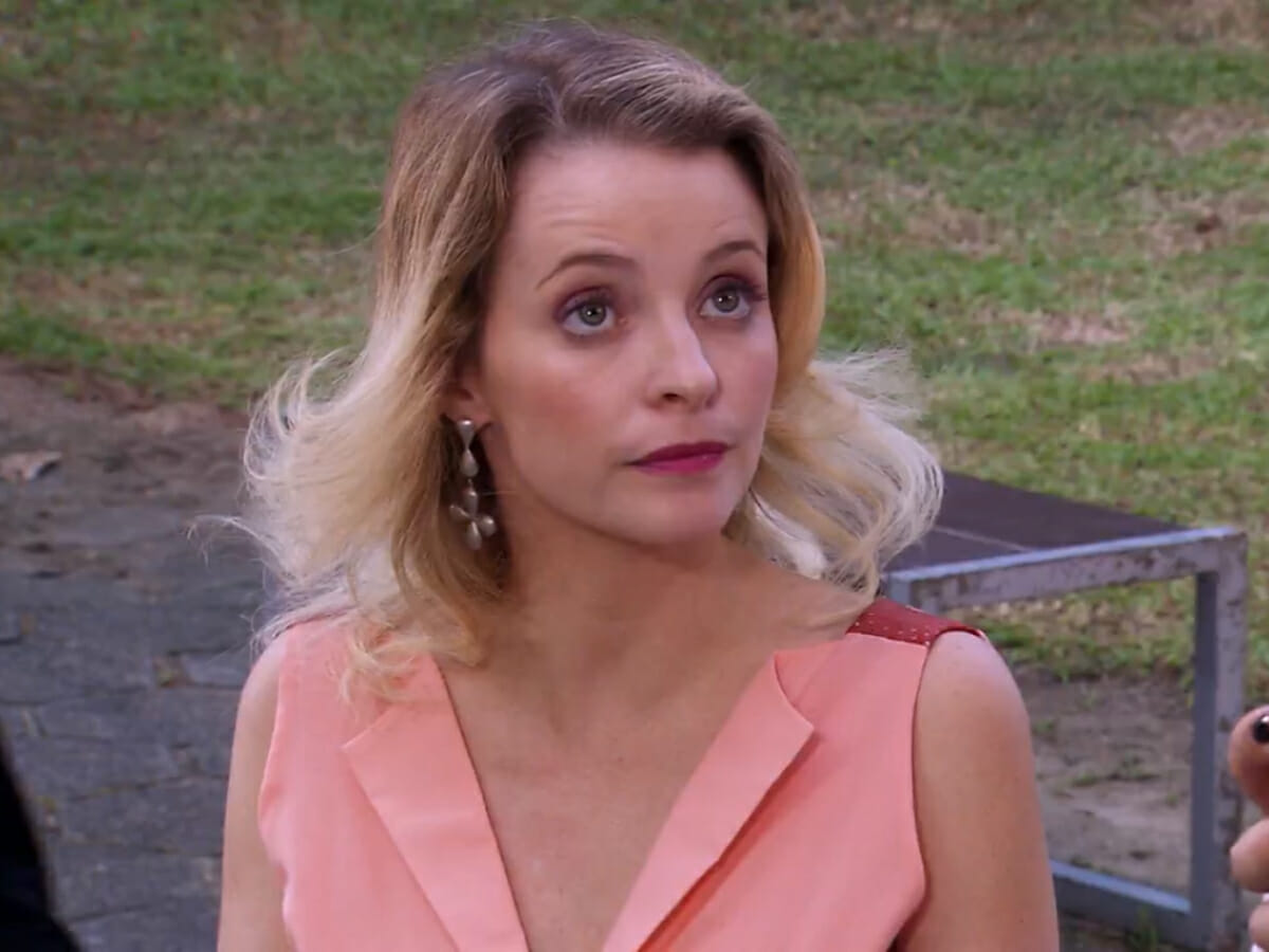 Camila (Maria Helena Chira) em Ti-ti-ti