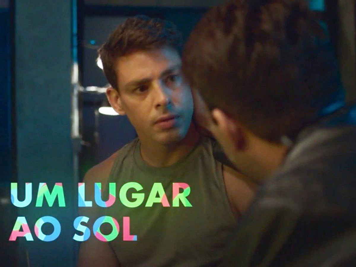 Cena de Um Lugar ao Sol