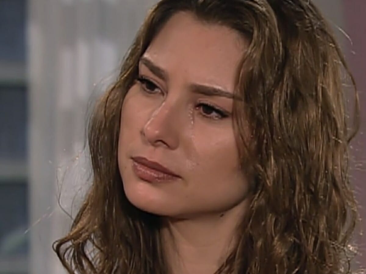 Clarice (Lavínia Vlasak) de Prova de Amor
