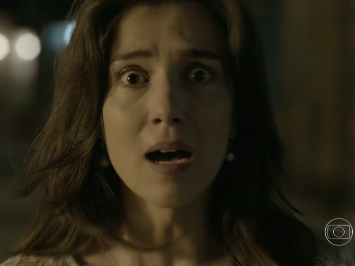 Cora (Marjorie Estiano) em Império