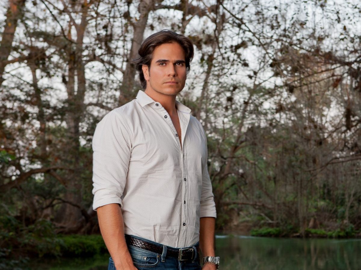 Otávio (Daniel Arenas) em Coração Indomável (Divulgação/SBT)