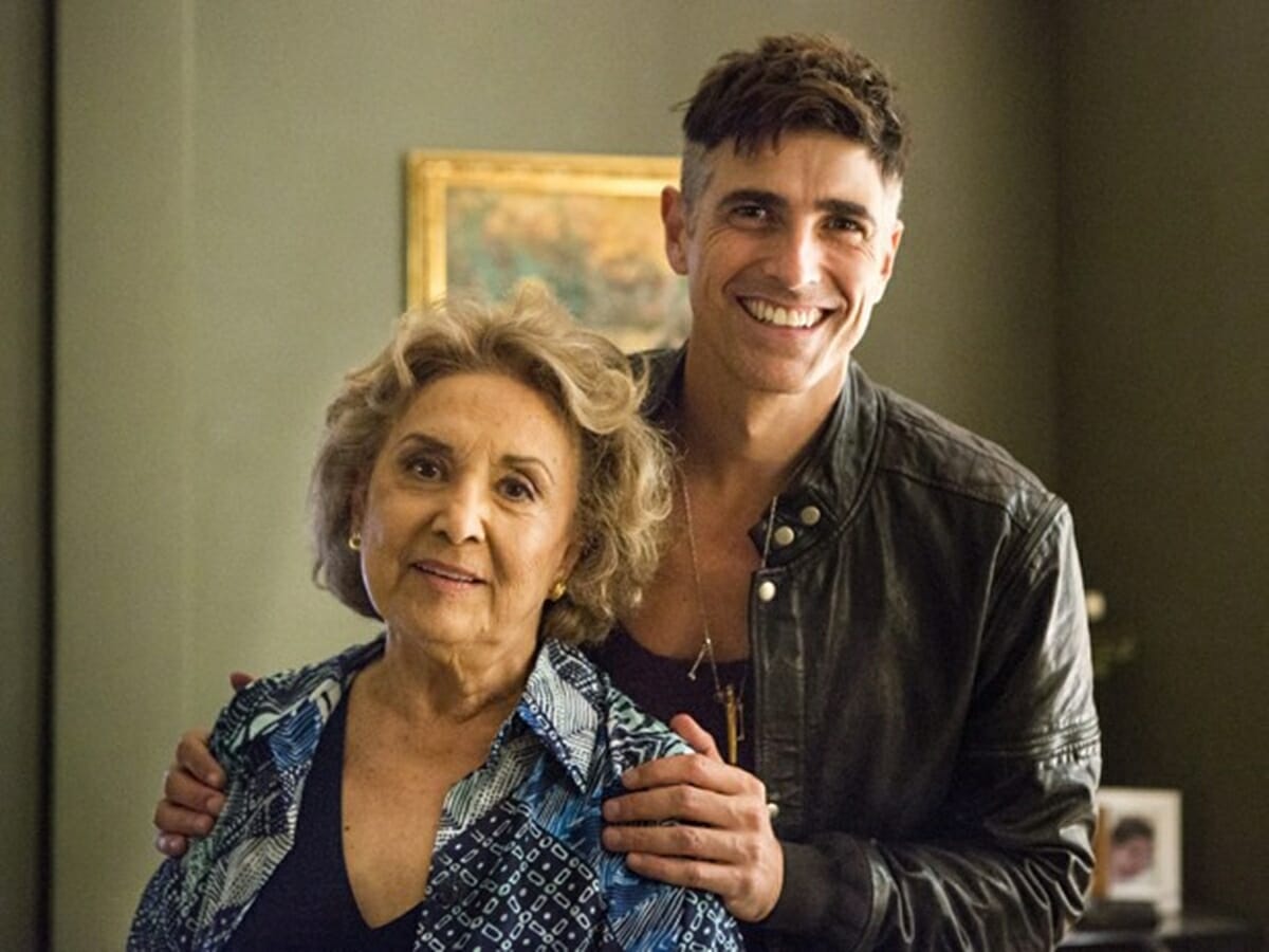 Fábia (Eva Wilma) e Anthony (Reynaldo Gianecchini) de Verdades Secretas