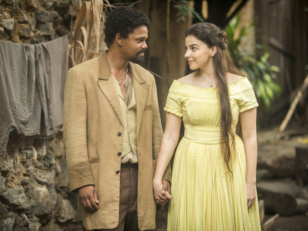 Jorge (Michel Gomes) e Pilar (Gabriela Medvedovski) em Nos Tempos do Imperador