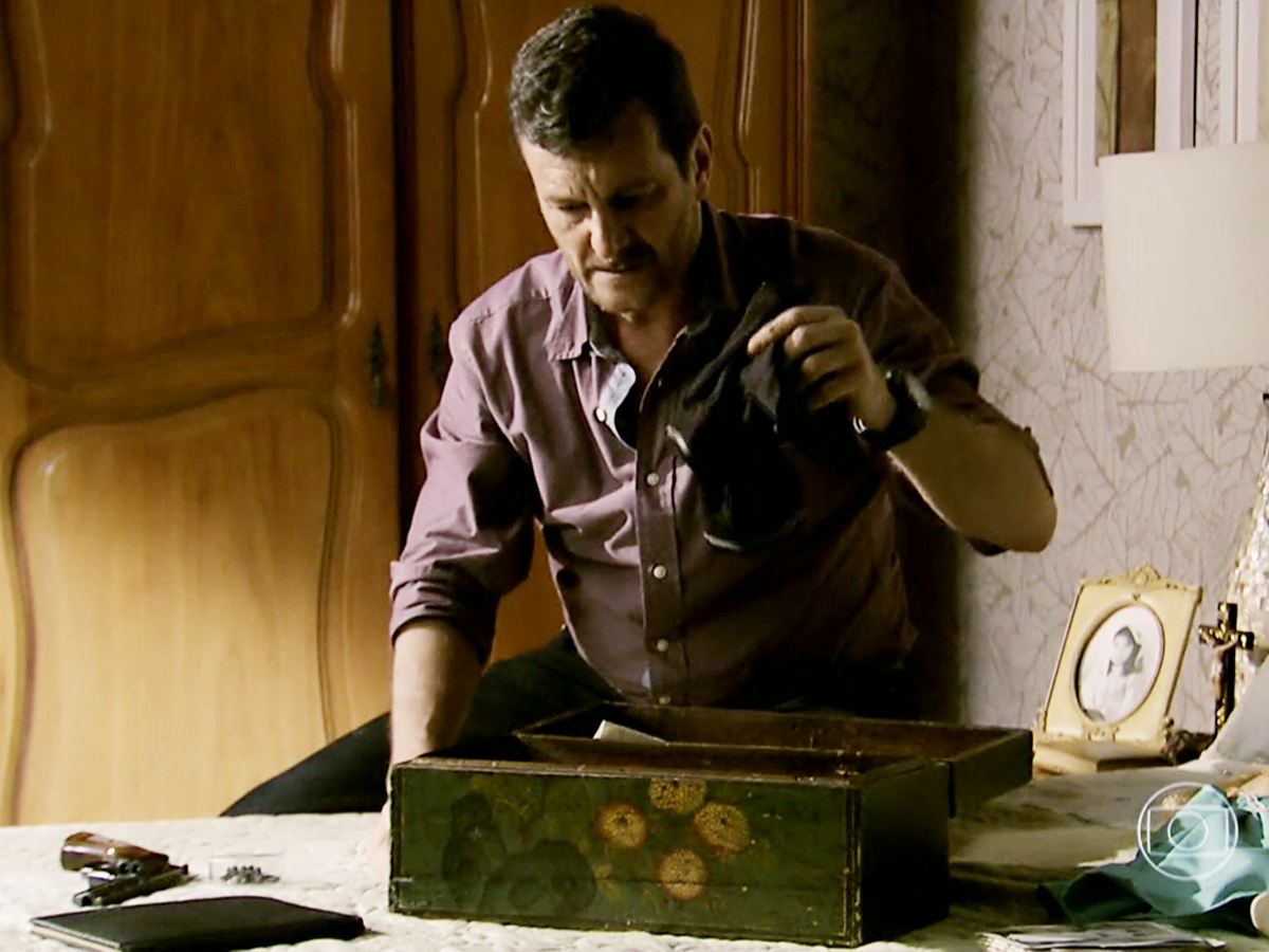 Josué (Roberto Birindelli) em Império