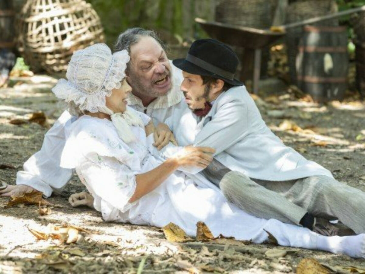 Lota, Batista e Nélio em cena de Nos Tempos do Imperador (Reprodução - Globo)
