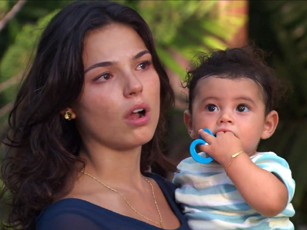 Marcela (Isis Valverde) em Ti-ti-ti