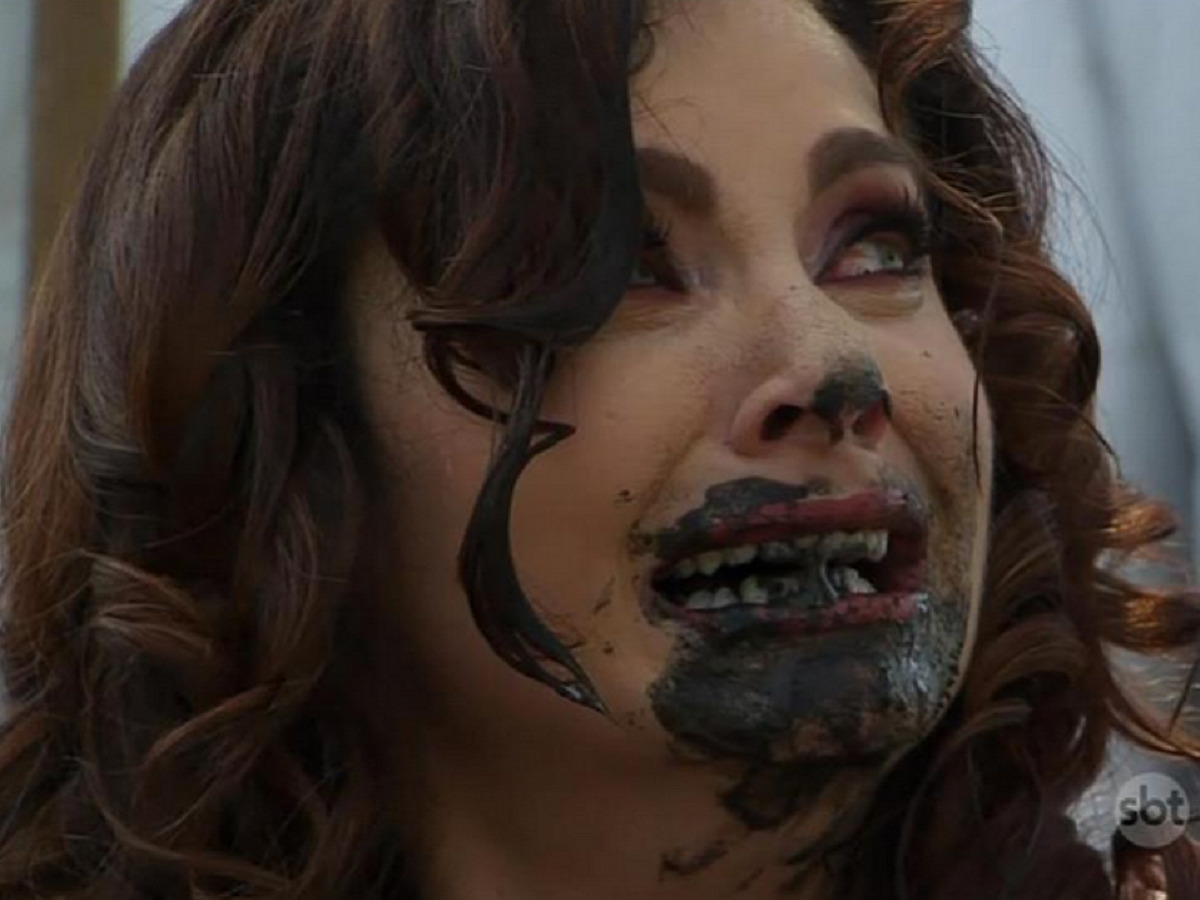 Lúcia (Elizabeth Álvarez) em Coração Indomável