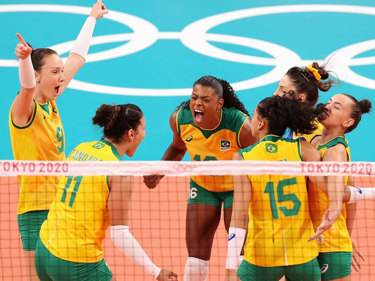 Seleção feminina de vôlei