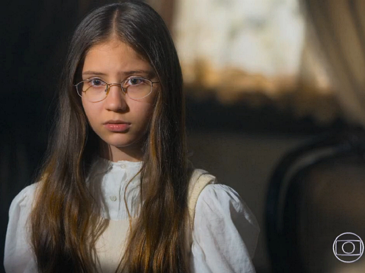 Dolores (Julia Freitas) em Nos Tempos do Imperador