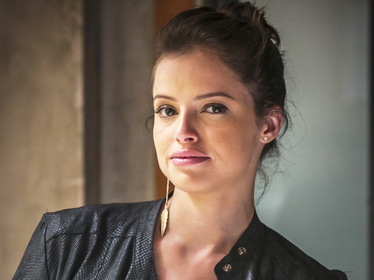Agatha Moreira é Giovanna em Verdades Secretas