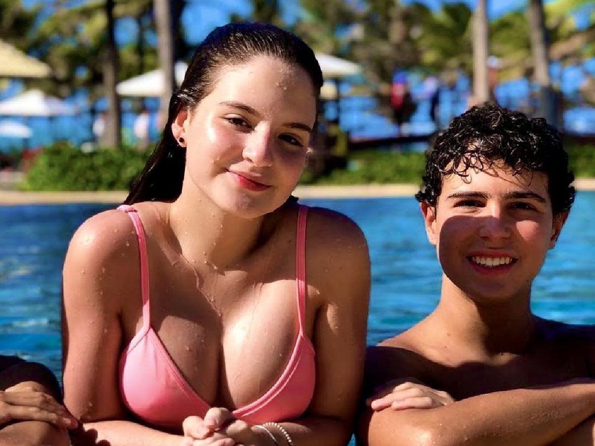 Os atores Sophia Valverde e Igor Jansen (Reprodução/YouTube)