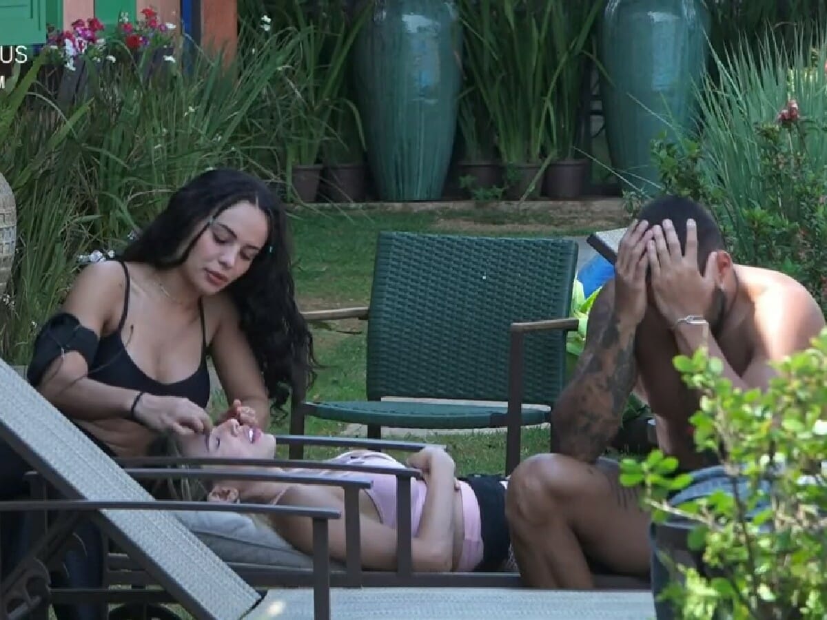 Aline Mineiro, Erika Schneider e Bil Araújo em A Fazenda 13