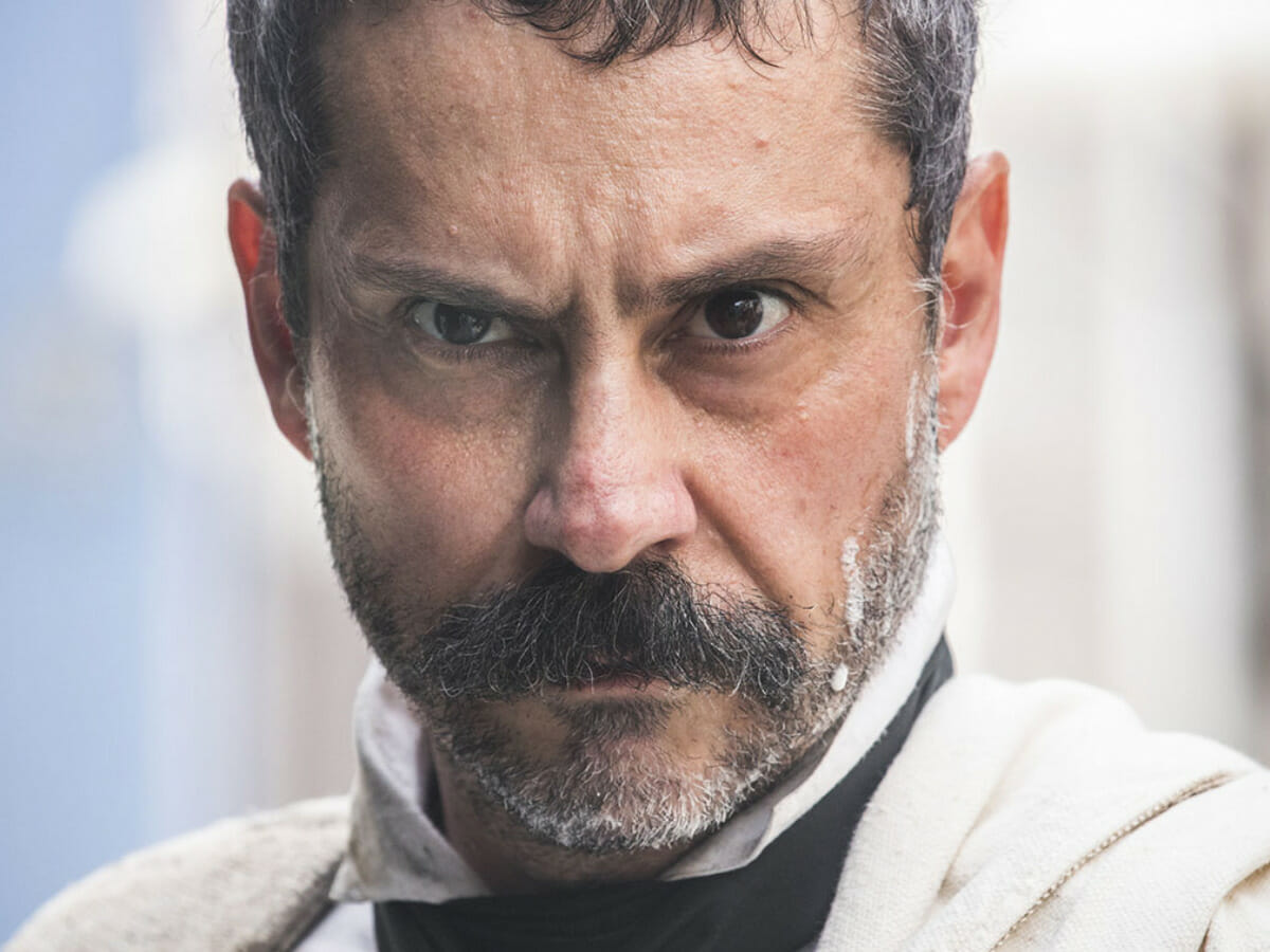 Tonico (Alexandre Nero) em Nos Tempos do Imperador (Reprodução/Globo)