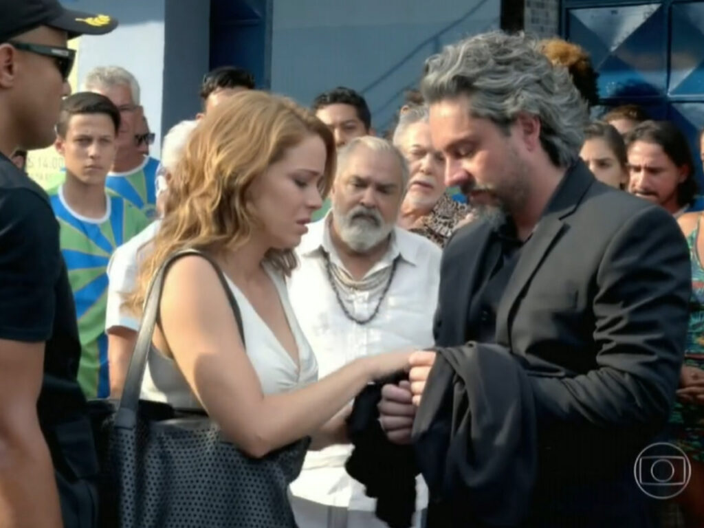 Cristina (Leandra Leal) e Jos&eacute; Alfredo (Alexandre Nero) em Imp&eacute;rio (Reprodu&ccedil;&atilde;o/Globo)