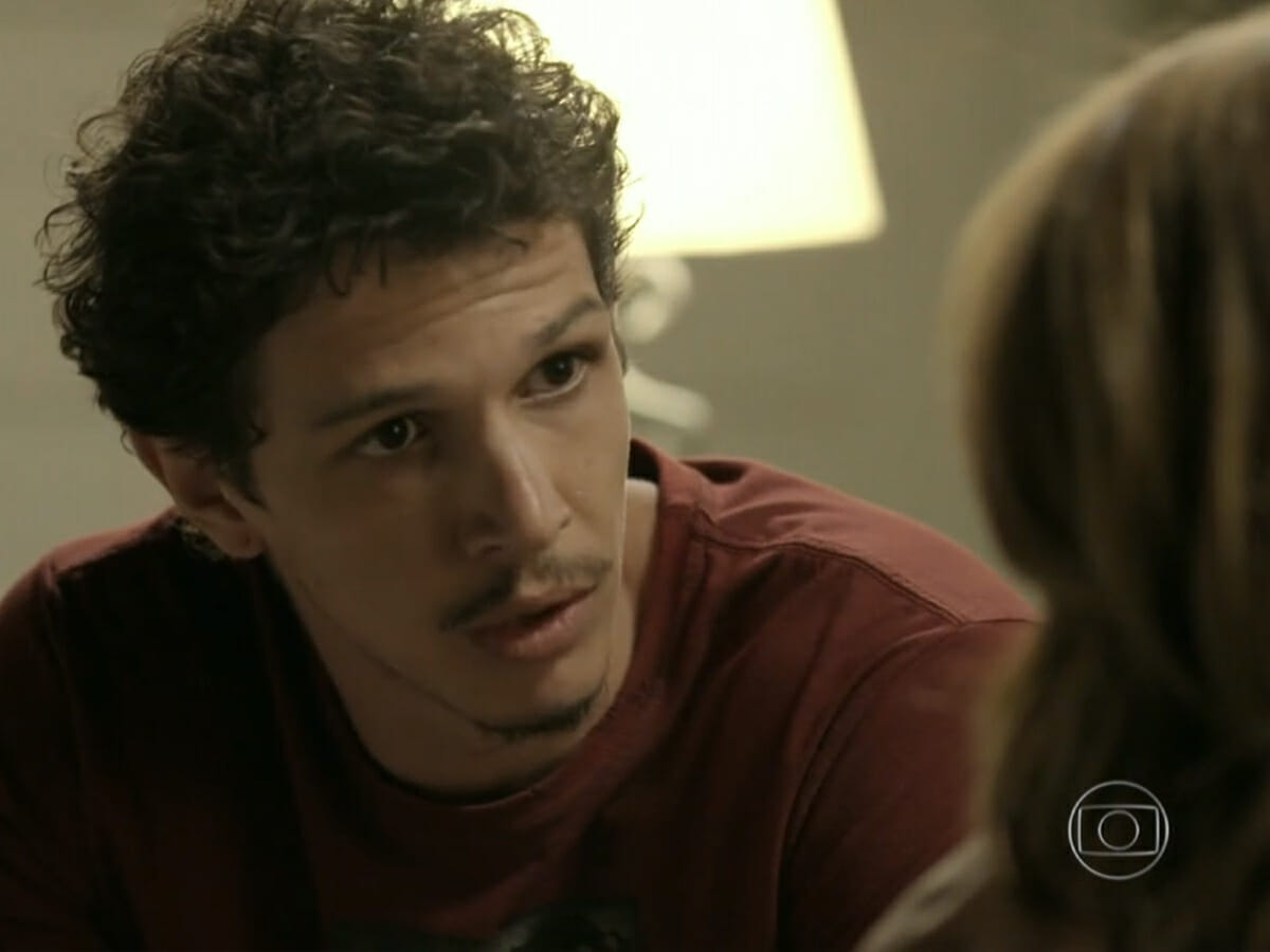 Elivaldo (Rafael Losso) e Cristina (Leandra Leal) em Império